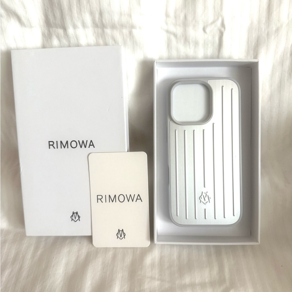 RIMOWA iPhone 16 Pro Aluminum Metallic Silver Phone Case - Brand New